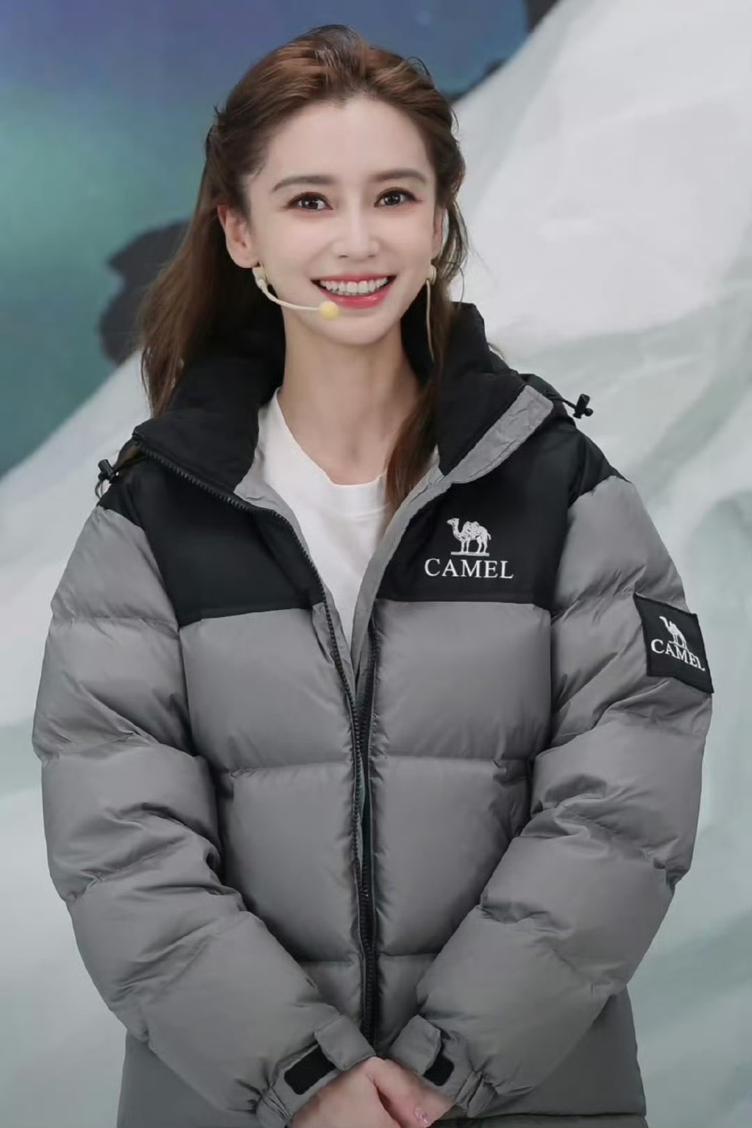  杨颖 